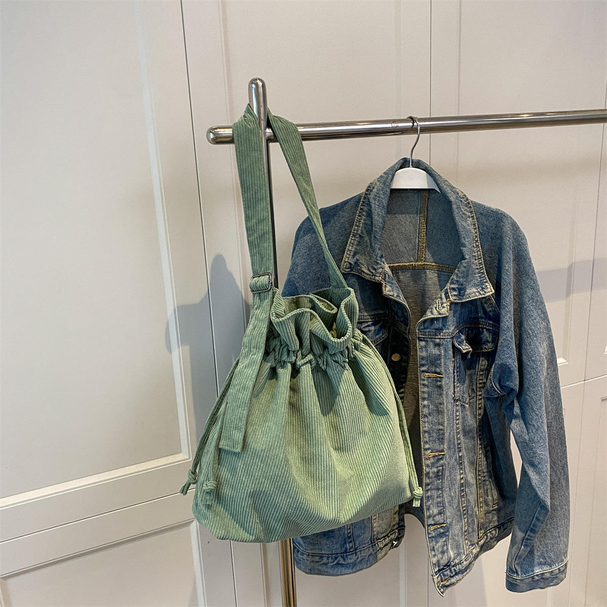 สีเขียว