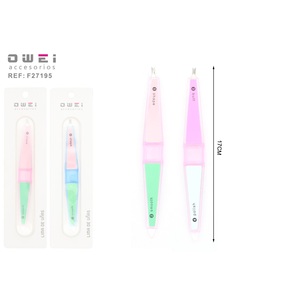 Lima de uñas con clip para cutículas para un cuidado conveniente de las uñas - Product Image 1