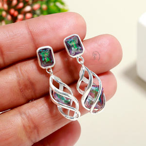 Boucles d'oreilles fines en topaze mystique avec coussin géométrique à la mode avec accessoires de tempérament élégants Boucles d'oreilles fantaisie - Product Image 4