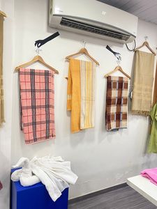 Les rayures à carreaux de torchon de golf en coton peuvent être faites en plaine et imprimées peuvent être des tailles de couleurs personnalisées, etc. exportées d'Inde - Product Image 2