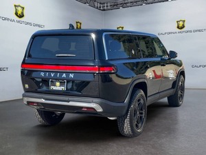 Rivian R1S Adventure 2023 de Construcción Estándar - Product Image 4