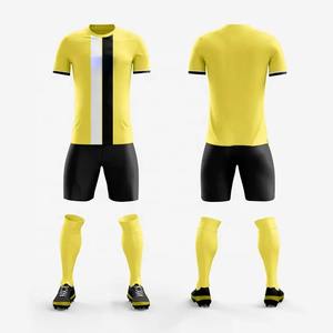 Maillot de football à sublimation numérique personnalisable de haute qualité pour hommes vêtements de sport d'équipe haut de gamme avec prix d'emballage supérieur - Product Image 4
