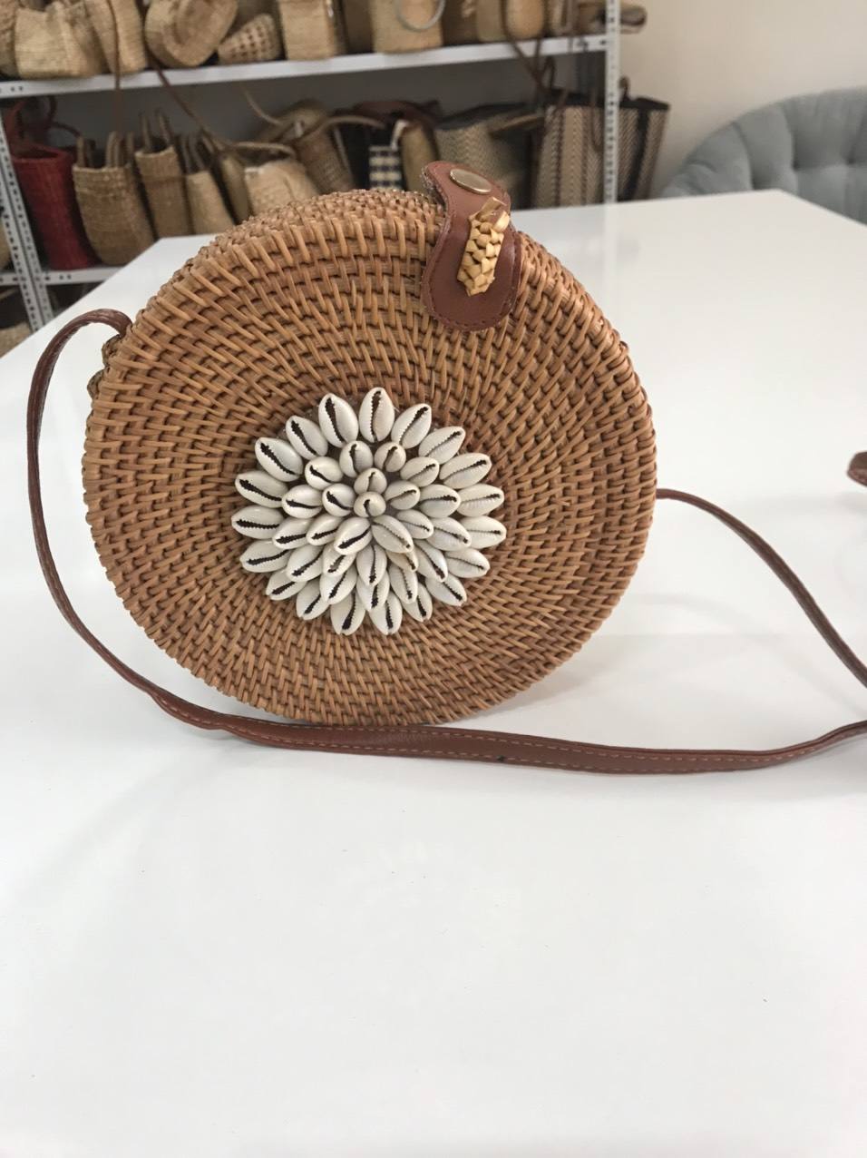 เหลืองอ่อน