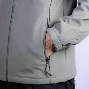 Chaqueta Softshell informal Navigate Ligera a prueba de viento y resistente al agua con patrón de estampado de cuello alto de relleno de poliéster - Product Image 5