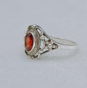 แหวนพลอยโกเมนสีแดงทรงรี ทำมือ เงินแท้ 925 สไตล์อาร์ตเดโค เครื่องประดับพลอยสำหรับผู้หญิง ของขวัญประจำเดือนมกราคม ราคาขายส่ง - Product Image 3