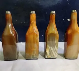 Botella para beber tradicional hecha de cuerno de Búfalo con revestimiento interior de grado alimenticio para un estilo de vida sin residuos a un precio asequible - Product Image 3