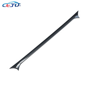 ABS Carbon Look Car Accessories Kits de carrocería Cubierta del panel de la puerta del <span class=keywords><strong>maletero</strong></span> trasero para <span class=keywords><strong>Toyota</strong></span> <span class=keywords><strong>Corolla</strong></span> <span class=keywords><strong>Cross</strong></span> X SUV XG10 2020-2025 - Product Image 5