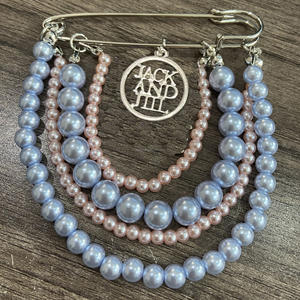 Spilla Sorority Jack and Jill of America Rosa Chiaro Blu Perla JJOA, Lettera JJ Smaltata, Charm Ragazzo Ragazza 1938, Gioiello da Bavero per Donna - Product Image 5