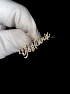 Collar con Placa de Nombre Personalizada en Letra Cursiva, Oro Sólido de 10K, con Incrustaciones de Diamantes Naturales, Regalo Personalizado - Product Image 4