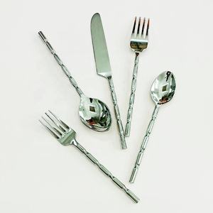 Ensemble de couverts de Style occidental en acier inoxydable, Unique et élégant avec une poignée faite à la main pour un cadeau de mariage - Product Image 5