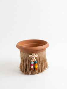 Maceta Decorativa Boho Hecha a Mano de PP de Alta Calidad, Ligera, Resistente a los Rayos UV, Ecológica, con Flecos y Cuentas Coloridas para Suculentas - Product Image 2