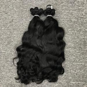 Nueva instalación Extensiones de cabello Remy Virgen sin procesar Onda natural Color negro Cutícula alineada Máquina de doble estiramiento Tipo de trama Cabello - Product Image 5