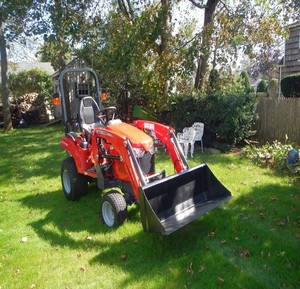 Acheter un tracteur Massey Ferguson GC1723EB de qualité supérieure au prix de gros en stock Tracteur à usage intensif à livraison rapide - Product Image 3