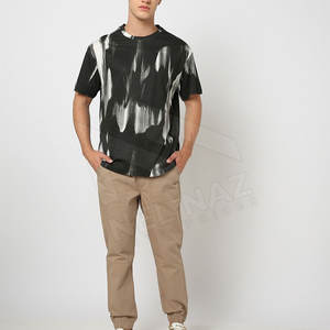 T-shirt pour homme en coton/fibre de bambou respirant, manches courtes, fabrication directe d'usine, personnalisable, de haute qualité, fabriqué au Pakistan - Product Image 2