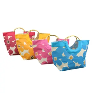 Attractive Design Wooden Round Cane Handle Allover Floral Print Customize design Jute cotton Beach Shopping tote bag For Women