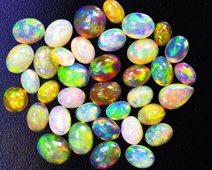 Cabujón de ópalo etíope Natural de fuego múltiple de la mejor calidad en forma de mezcla de piedras preciosas sueltas para la fabricación de joyas - Product Image 2