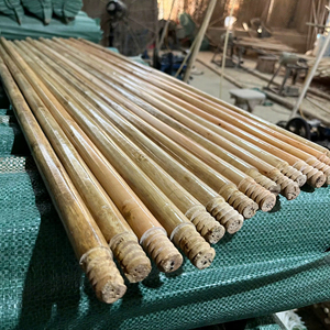 พลั่วด้ามไม้กวาดมีขน120-150ซม. เคลือบเงาใสราคาโรงงานจากเวียดนาม - Product Image 1