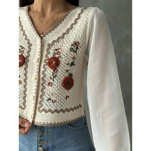 Cárdigan Corto Abotonado para Mujer al por Mayor - Product Image 2