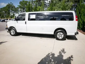 Chevrolet Express 3500 LT d'occasion 2022 - Product Image 4