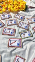 Lot de 100 Livres de Bindis en Pierre Multicolore en Gros |   Ensemble de bindis auto-adhésifs pour mariée |   Bijoux de visage et Tikka indiens |     Faveurs de Haldi