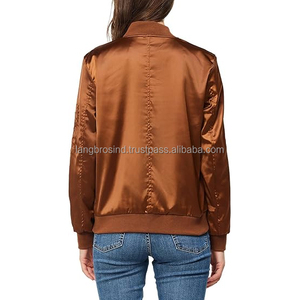 Chaqueta Bomber de satén de seda a la moda informal de alta calidad para mujer, diseño universitario corto transpirable grueso personalizado para invierno - Product Image 3