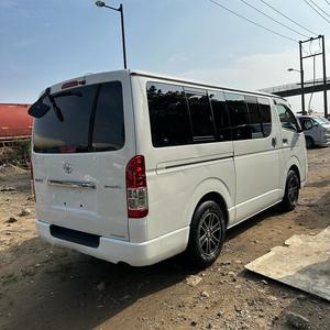 Toyota Hiace Hiroof usado, Modelo 2020-2021, autobús turístico con volante a la izquierda con garantía, bastante usado y nuevo, excelente estado - Product Image 1