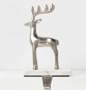 Soporte para medias de reno de Metal más vendido Adorno versátil para decoración del hogar para diferentes tipos de medias - Product Image 2