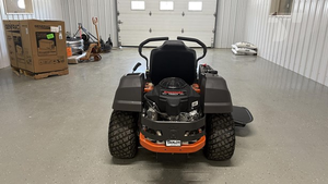 Tondeuse autoportée Husqvarna Z248F Zero Turn 2026, 23 CV, moteur Kawasaki FR651V, plateau de coupe fabriqué ClearCut de 48 pouces, transmission hydrostatique Hydro-Gear - Product Image 6