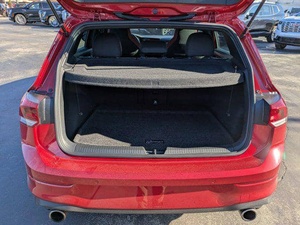 Usado 2023 Volkswagenss Golf GTI 2,0 T SE DSG - Product Image 3