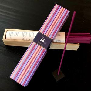 Incienso Kayuragi Wisteria de 40 Varillas con Soporte, Aroma de Aceites Esenciales para Spa en Casa con Esencias de Lavanda y Osmanthus - Product Image 2