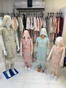 Kurta dupatta สำหรับงานเลี้ยงและพิธีการของผู้หญิงอินเดียแบบดั้งเดิมที่สง่างาม - Product Image 2