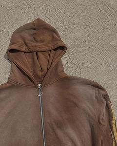 ชุดเซ็ตฮู้ดดี้ทรงบ็อกซี่แบบซิป ปักลายแบบดิสเทรส คุณภาพสูง ผ้าหนาพิเศษ ล้างสีแบบแอซิด พร้อมกางเกงวอร์มขาบานสำหรับผู้ชาย - Product Image 2