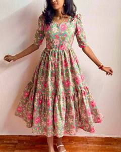 Robe longue d'été en coton à imprimé floral - Product Image 3