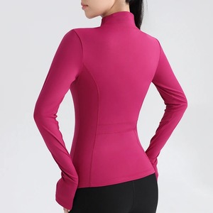 Ensemble de vêtements de sport pour femmes de haute qualité pour la salle de sport d'été, haut de yoga à fermeture éclair intégrale avec veste de course à pied, coupe extensible, manches longues, col sport - Product Image 6