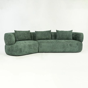 Sofá moderno de tres plazas tapizado en boucle con tela verde, brazos curvos de alta calidad y respaldo con almohadas para sala de estar - Product Image 4