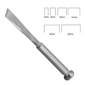 Osteotome à lame droite en acier inoxydable de haute qualité avec manche ergonomique, idéal pour la reconstruction et la chirurgie traumatique - Product Image 1