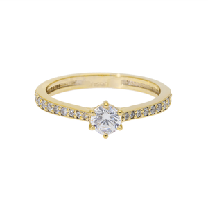 Anillo de compromiso solitario de oro blanco de 14 quilates con centro de diamante redondo natural y banda de diamantes con diseño clásico elegante - Product Image 2