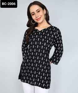 Vêtements fantaisie indiens Tredy à porter Collections Kurtis courtes en coton rayonne avec impression numérique Top grande taille et meilleure qualité Kurtis - Product Image 4