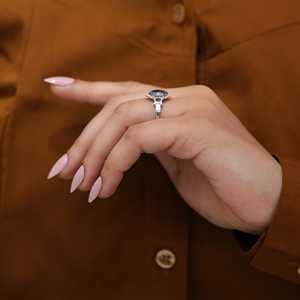 Anillo de Compromiso con Diamante Cultivado en Laboratorio, Corte Hexagonal, Estilo Art Deco, Plata de Ley, Chapado en Oro, Certificado IGI, Lujo, Claridad VS1, Color F - Product Image 4