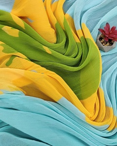 Saree en Georgette élégante et exclusive de designer indien avec chemisier tendance élégant à impression numérique pour la fête - Product Image 4