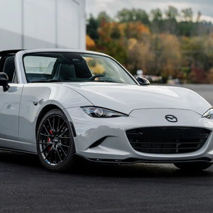 Mazda MX-5 Miata RF Club 2024 Usado Premium, Transmisión Manual de 6 Velocidades - Product Image 1