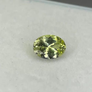 Vente chaude de Tanzanite naturelle facettée, pierre précieuse en vrac, couleur jaune verdâtre, forme ovale, pour la fabrication de bijoux fins, pour l'exportation - Product Image 1