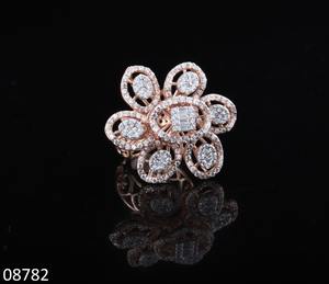 Bague de fiançailles en diamant cultivé en laboratoire d'inspiration vintage la plus vendue pour un prix à l'exportation certifié plaqué or pour l'élégance de tous les jours - Product Image 3