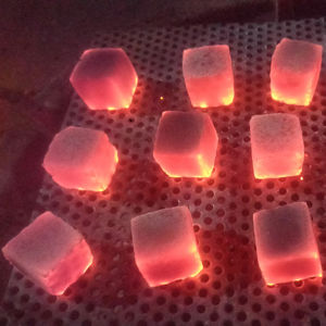 Charbon à chicha indonésien fabriqué à partir de coques de noix de coco Meilleure expérience - Product Image 1