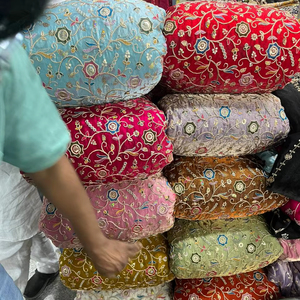 Tissu en maille jacquard floral brodé, respirant, antistatique, de luxe, en dentelle de miel, pour robes de mariée, textiles de maison - Product Image 1