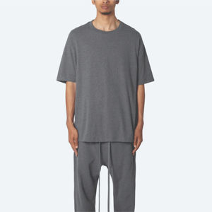 T-shirt surdimensionné de luxe 100% coton pour hommes, col montant personnalisé, tissu tricoté en bambou de haute qualité, longue longueur avec qualité OEM - Product Image 3