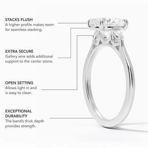 Bague Aria Perfect Fit à trois pierres en diamant, or blanc 14 carats - Product Image 5