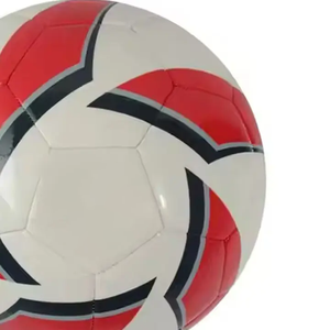 Ballon de football en PU hautement personnalisable, très résistant, cousu à la machine, pour l'entraînement, fabrication sur mesure, fabriqué au Pakistan - Product Image 3