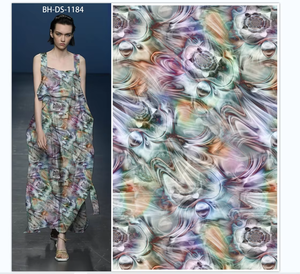 Top Fashion 100% Rayon Challis 30s 40s Tela de impresión digital Popelín tejido para niñas Vestidos Ropa de dormir para niños Disponible gratis - Product Image 3