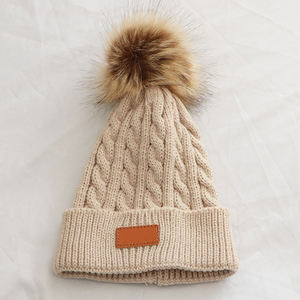 Bonnet d'hiver en tricot acrylique côtelé à revers avec logo brodé de haute qualité Conception personnalisée Image de mode chaude Respirant - Product Image 3